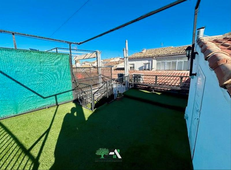 Foto d80e2321-7329-4c47-9c5f-fef051747916. Location attique dans Baeza