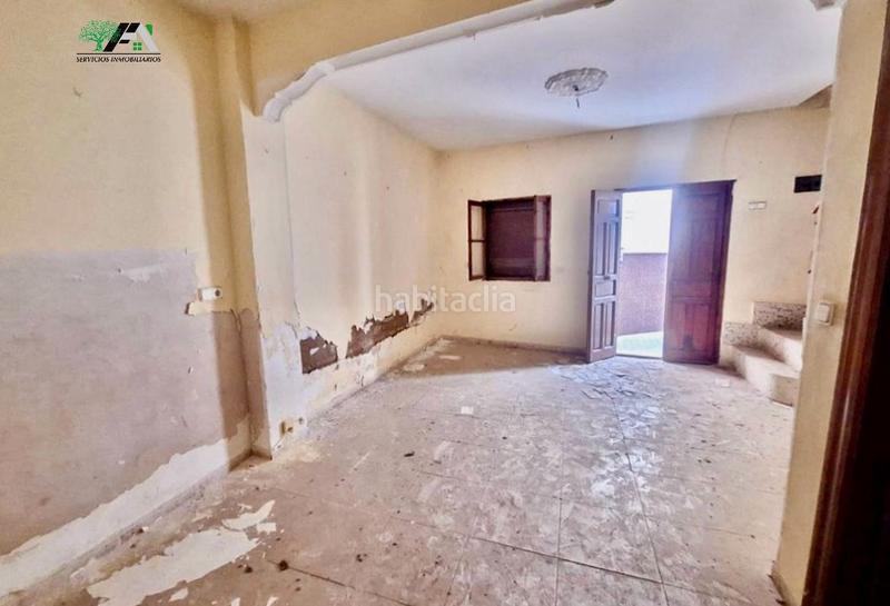 Foto c52e8a27-dde3-492c-83d9-d78c5d987df7. Casa  en venta en calle melindres, . en Rus