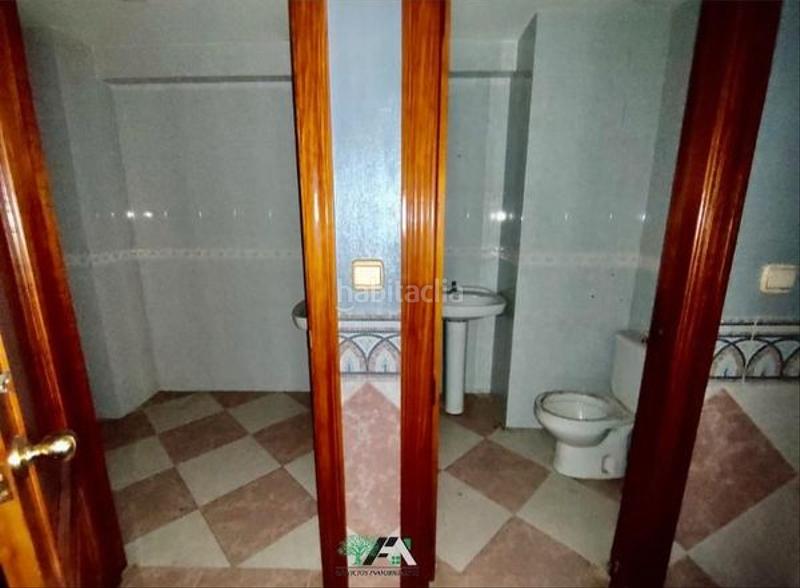 Foto 2047bd92-2932-4434-81c2-112085ef9e58. Local comercial a Baeza