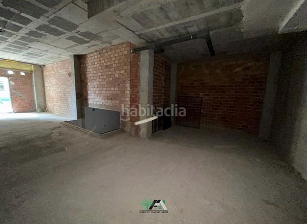 Foto e385c8c8-e453-4c89-872d-a6dbf8a7898b. Lloguer local comercial a Baeza