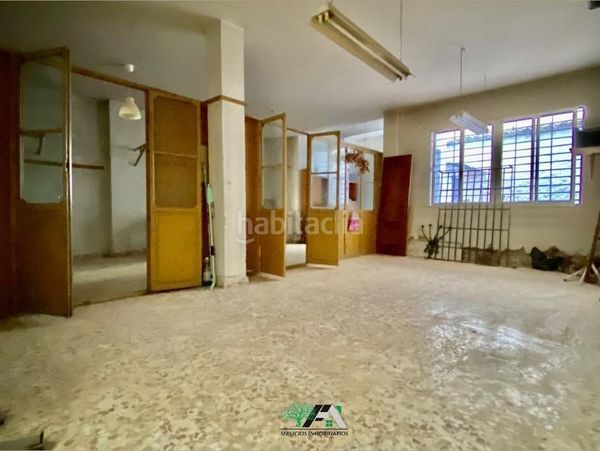 Foto a6add960-e04e-450e-9524-c763a1b10487. Lloguer local comercial a Baeza