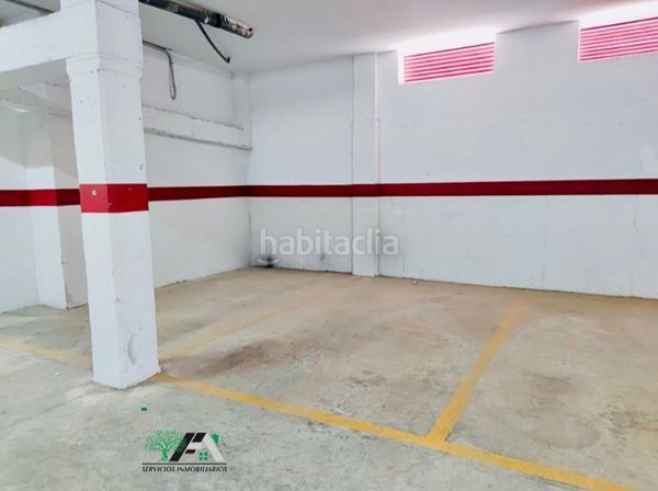 Foto 19af8bba-287f-4679-a0cd-2b9452a847d7. Lloguer aparcament cotxe a Baeza