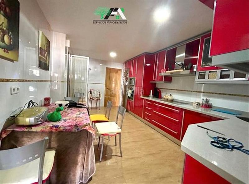 Foto b9554f20-b078-4b8d-9d63-0714a31068a6. Casa  / chalet adosado en venta en calle san vicente, . en Baeza