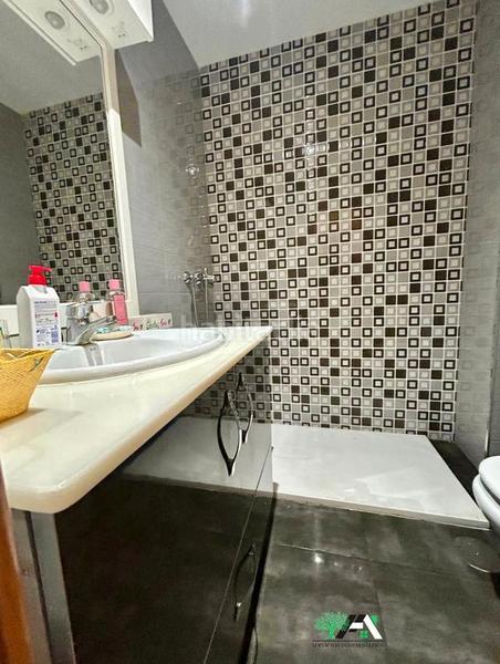 Foto cbc034e8-45f0-49e3-aea7-a3a860e9ca1b. Casa  / chalet adosado en venta en calle san vicente, . en Baeza