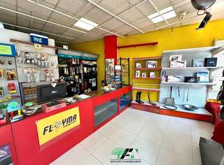 Local Comercial  Avenida de andalucía. Local en venta en avenida de andalucía, baeza.