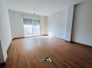 Pis  Calle navas de tolosa. Piso en venta en úbeda