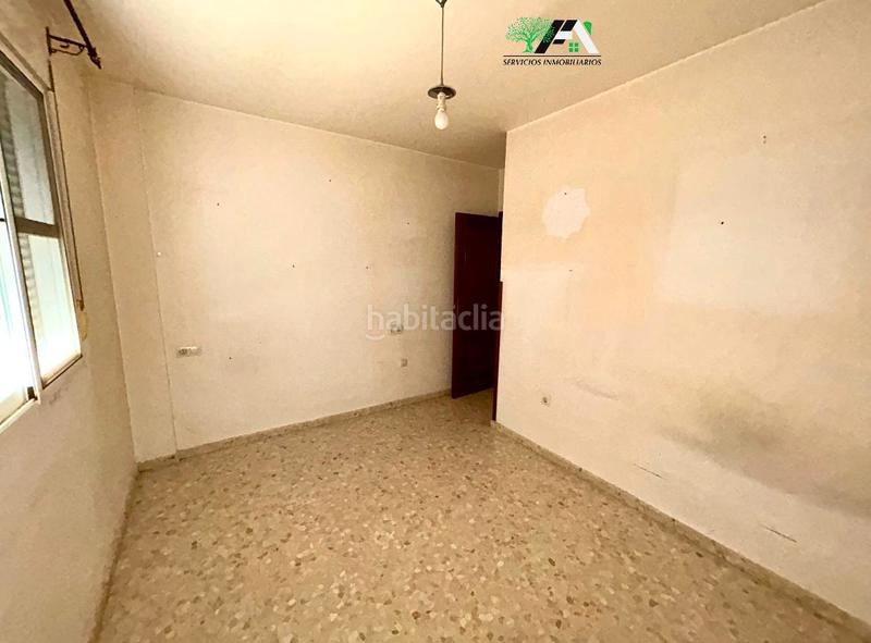 Foto f2f281c4-fc08-4a68-a621-f56a83177976. Piso  en venta en calle el aladrero, . en Baeza