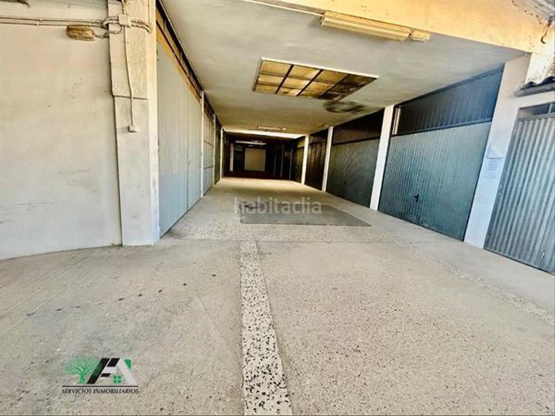 Foto 5bd9efff-0a95-44f6-b5f0-7045771c1bc6. Aparcament cotxe a Baeza