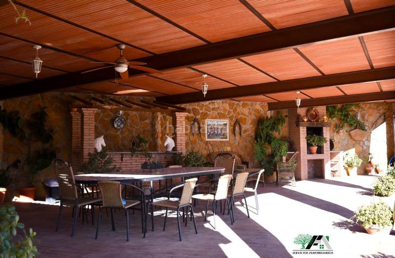 Foto 45cf3f34-b4ad-4736-8083-2714524b3133. Lloguer xalet amb xemeneia piscina a Baeza