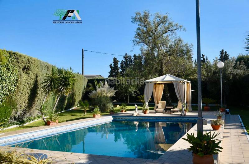 Foto 9ecacfea-7e99-49a6-a6b9-7cd78849546a. Lloguer xalet amb xemeneia piscina a Baeza