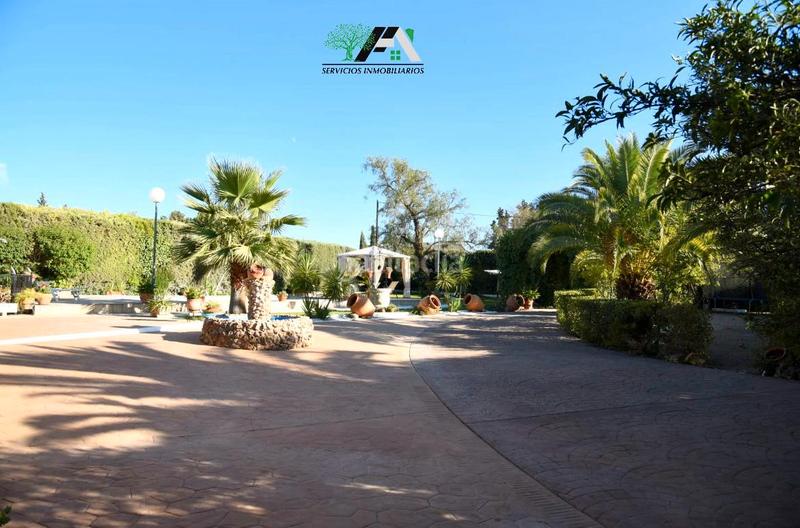 Foto d6db7a05-47ac-47ca-9791-04f5e6839920. Lloguer xalet amb xemeneia piscina a Baeza