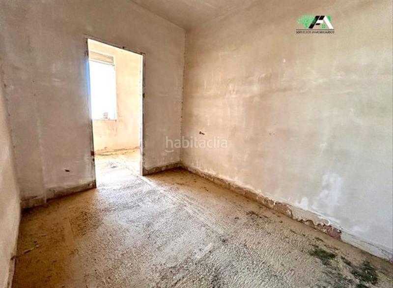 Foto 6d2d2d8d-0cbc-40e7-b4dc-4a2dbb5d5d32. Casa  / chalet adosado en venta en calle algodonera, . en Baeza