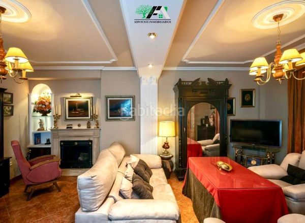 Foto 279cc77f-781f-439f-bf8c-60a79506ca37. Xalet amb aparcament piscina a Baeza