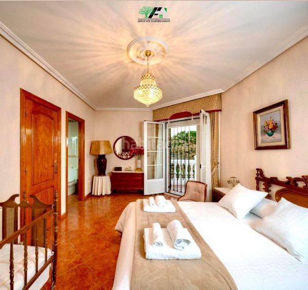 Foto 44b1bbf3-3685-4780-941f-0a0ac0a8f5fc. Xalet amb aparcament piscina a Baeza