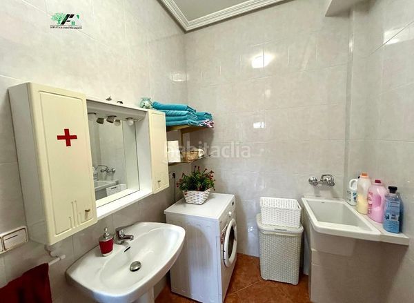 Foto 55000191-db60-420a-a080-30606b7ba47e. Xalet amb aparcament piscina a Baeza