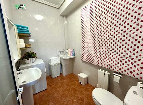 Foto 90f1971b-5c18-47e8-8ae9-2714410ac8bb. Xalet amb aparcament piscina a Baeza