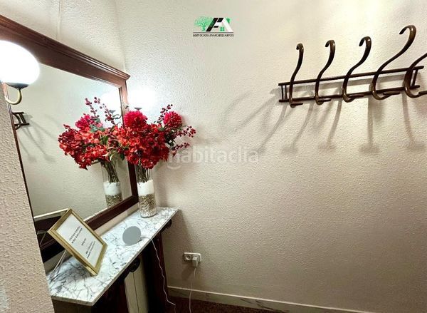 Foto aaad2bf5-3bcf-4954-b913-c7da9647b6d6. Xalet amb aparcament piscina a Baeza