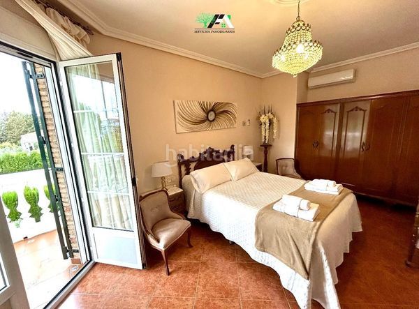 Foto d0e66287-836e-46fa-b021-536905cdcc0b. Xalet amb aparcament piscina a Baeza