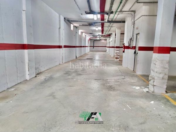 Foto eecf846b-6711-45a8-9e0b-a7e53db0f6c0. Lloguer aparcament cotxe a Baeza