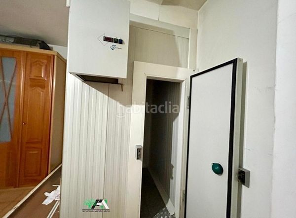 Foto 1b3a518f-5543-4245-b114-73065e4beb9f. Local comercial a Baeza