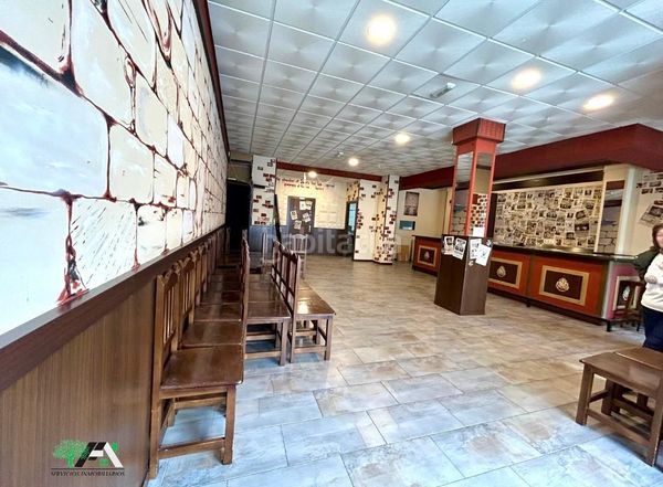 Foto 5ffa1163-95b4-41ee-828e-8b369c2ebcf3. Local comercial a Baeza