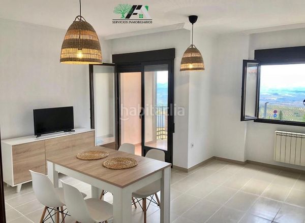 Foto c791e0f5-c8ee-44fb-a2ca-fb16d38a2fb4. Duplex dans Baeza