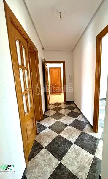 Foto cd10cfc7-36d3-4612-bd1e-35ece29d1095. Piso  en venta, begijar. en Begíjar