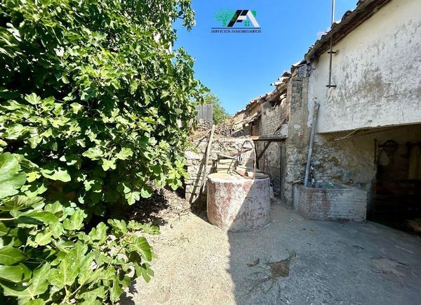 Foto 5ae604ec-1f3c-435e-8f9a-ac53290953d5. Casa amb aparcament a Baeza