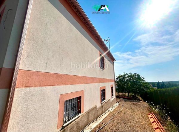 Foto 5c9e8ed2-1a46-4e88-8315-10ab1abff005. Xalet amb aparcament piscina a Úbeda