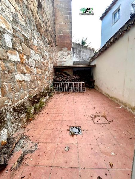 Foto 00c3da64-4c56-4760-8a1e-1bee0eaa0422. Casa con parcheggio in Baeza