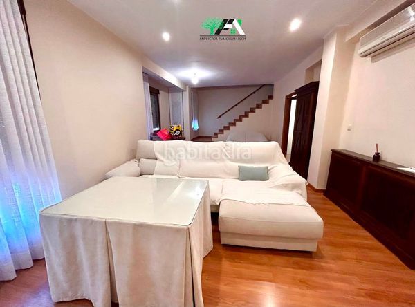 Foto 5c44cc3c-51b0-4401-8957-8a6f4e217d23. Casa con parcheggio in Baeza