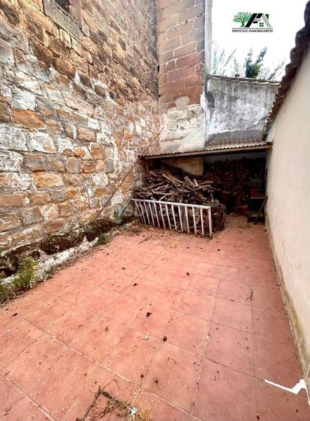 Foto ac8ab315-7783-4759-a9a9-a07a1b10eac8. Casa con parcheggio in Baeza