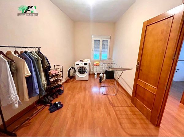 Foto eec7699c-3104-4e07-aaee-5cc24556042d. Casa con parcheggio in Baeza