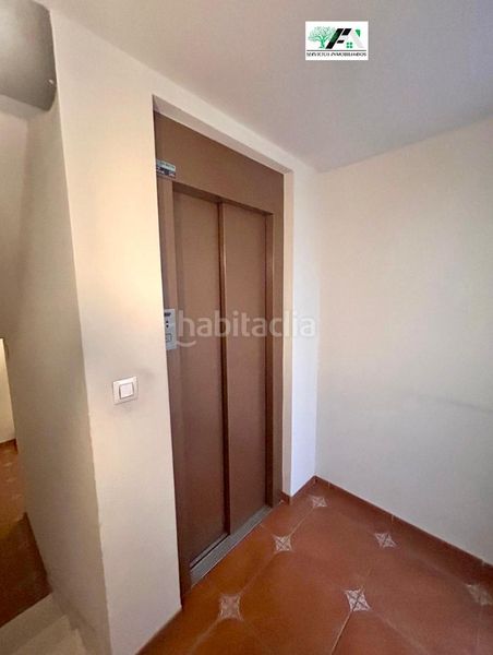 Foto edf04ed8-b2c1-4d59-85d5-1b00173f642c. Location appartement dans Baeza