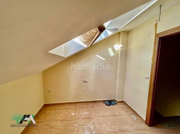Foto 8393f194-dddf-4a19-89b4-72c421ed2d3a. Flat with parking in Baeza