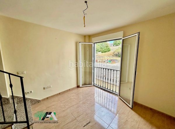 Foto c7c2a6ec-1472-4d8a-a2cf-bf97ff284ab0. Flat with parking in Baeza