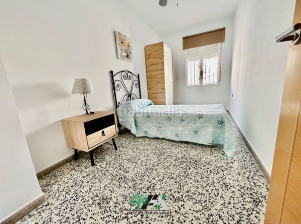 Foto 7d2f2f88-00f7-46c0-8fea-4e05bc994e22. Rent flat in plaza general samaniego 5 in Baeza