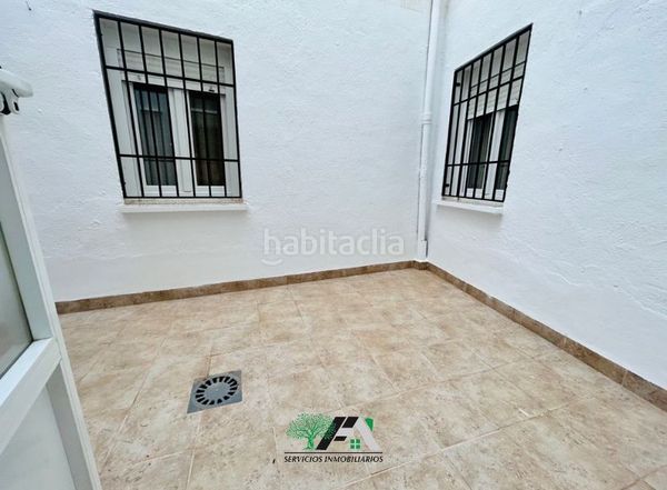 Foto b90c82c5-8c98-491e-927a-868b71d483f6. Rent flat in plaza general samaniego 5 in Baeza