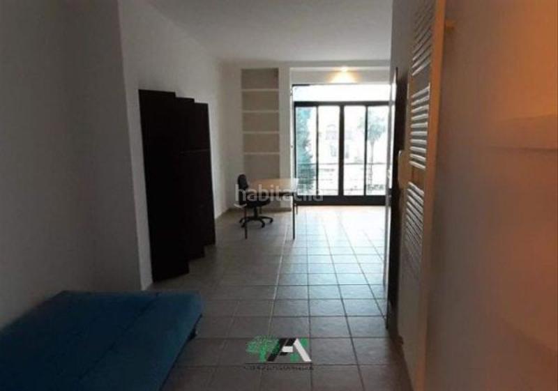 Foto 6d8e709f-0aba-4bb7-adf1-ba0243b46884. Edifici a Baeza