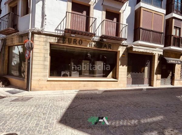 Foto a3953424-f9b7-4401-91e6-eb805265bfaf. Lloguer local comercial a Baeza