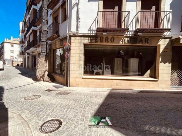 Foto c6fc78a4-5774-451d-98ed-beefa203faf8. Lloguer local comercial a Baeza