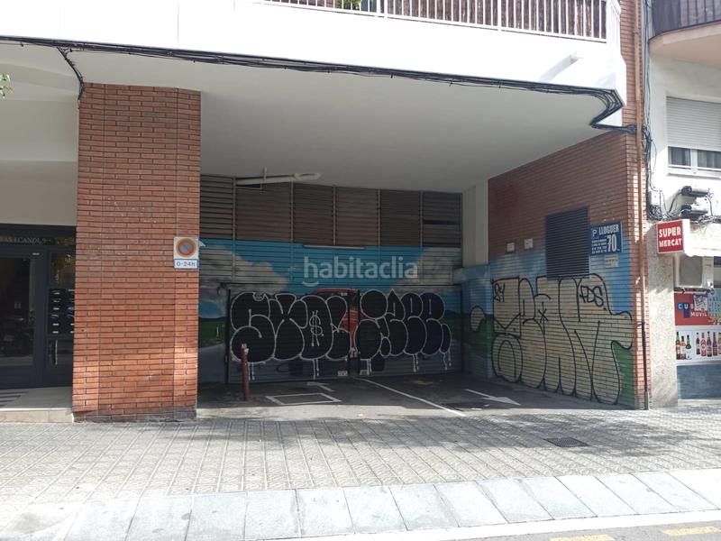 Foto 957ac42a-77a9-4483-9e01-7dd746cd9f03. Posto auto in carrer de carreras i candi 9 in Sants-Badal Barcelona