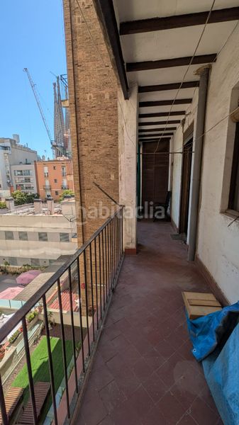 Foto 0ef77b29-8013-4454-a3f5-bc530709232c. Pis a Sagrada Família Barcelona