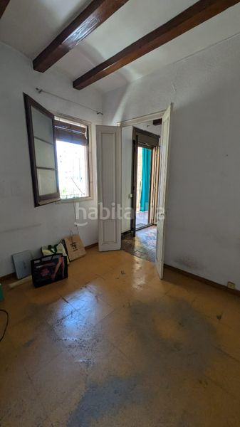Foto b6a7a781-ffc0-4564-a6c7-903f6f2c3b51. Pis a Sagrada Família Barcelona