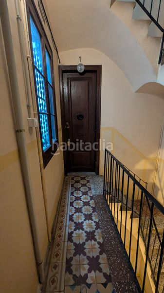 Foto f3df1239-3089-4e98-b21b-c8fb95b07889. Pis a Sagrada Família Barcelona