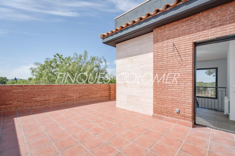 Foto 2d993a74-1d48-44fb-840f-636f4a8d64d5. Casa con riscaldamento parcheggio in Sant Muç Rubí