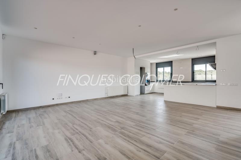 Foto e1a3e121-8bf4-4183-8afd-9e4bda79b8d4. Casa a schiera con riscaldamento parcheggio in Sant Muç Rubí