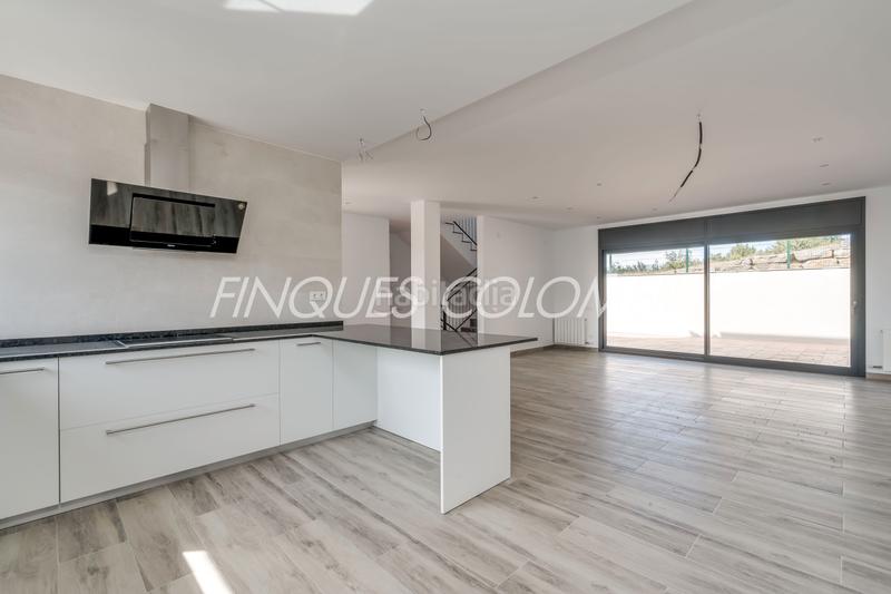 Foto 4f4fc2d1-3da3-4a18-9002-60164e970df4. Casa adossada amb calefacció aparcament a Sant Muç Rubí