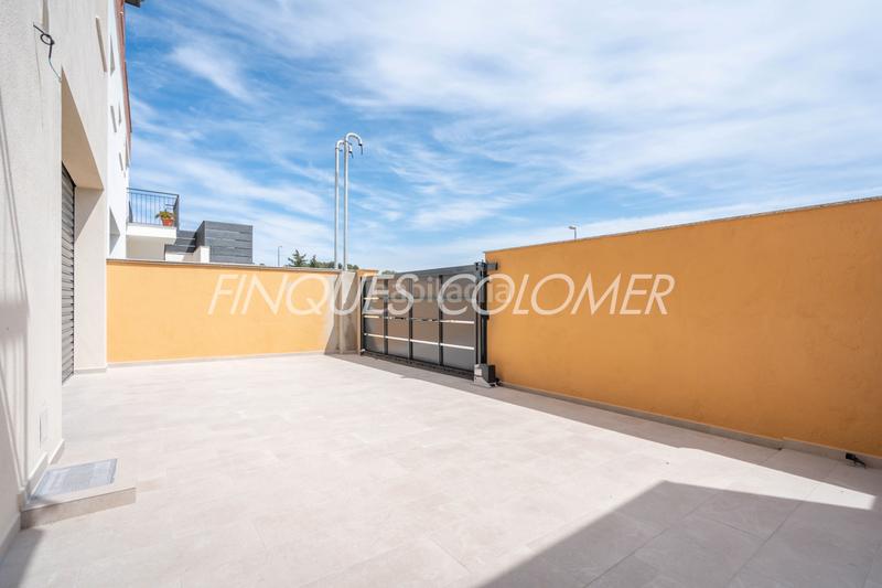 Foto a49442a5-f841-4ebd-bba3-9ce8c78cb213. Casa adossada amb calefacció aparcament a Sant Muç Rubí