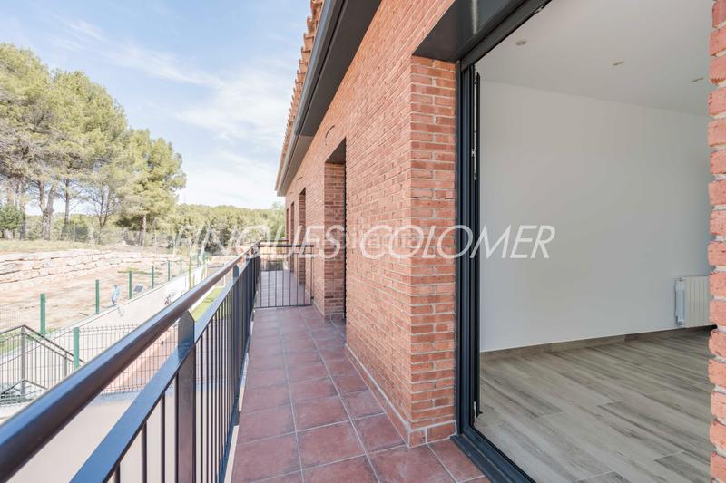 Foto ef46f454-9f0e-46ed-a317-31746bcc4c58. Casa adossada amb calefacció aparcament a Sant Muç Rubí